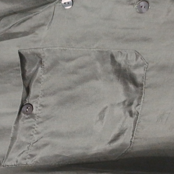 Casual Corner Dark gray Button-Up  Silk Shirt, Sz Medium,  new with tags - Picture 3 of 6